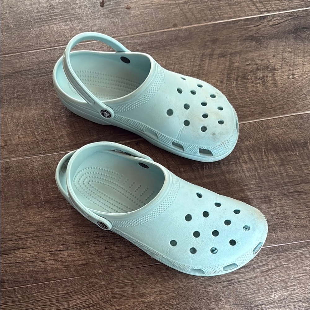 CROCS Blue Sandals with Ventilation and Pivoting Heel Strap